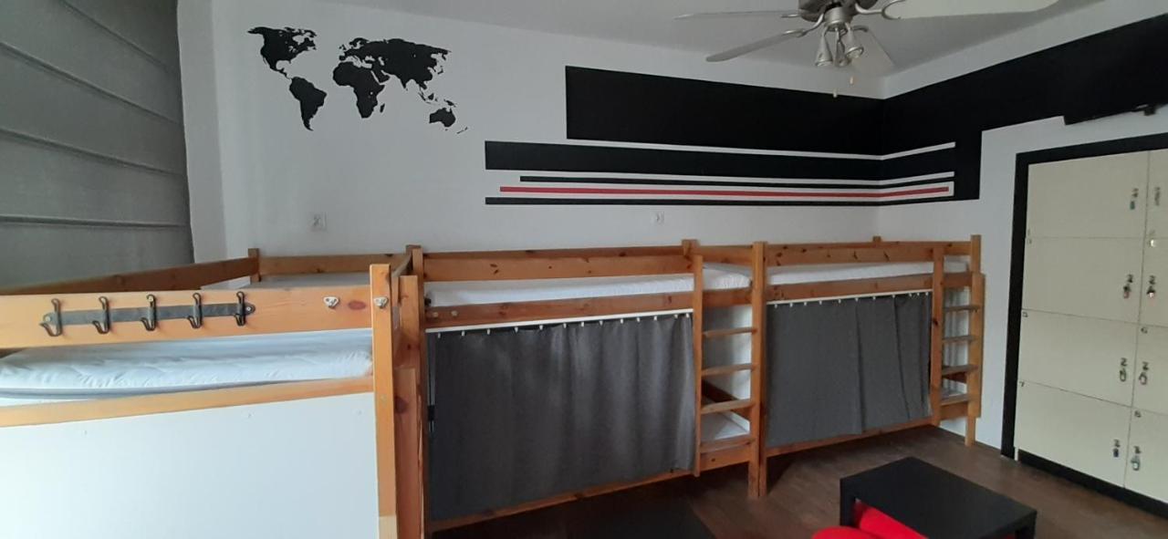 Krakow Chilli Hostel Екстериор снимка