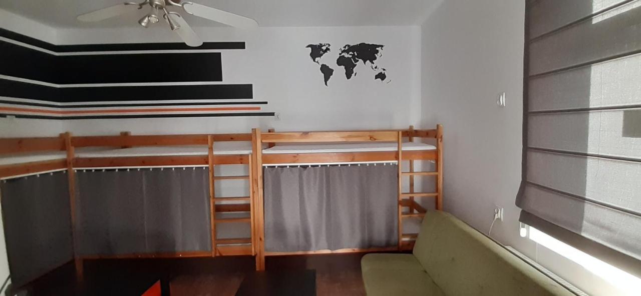 Krakow Chilli Hostel Екстериор снимка