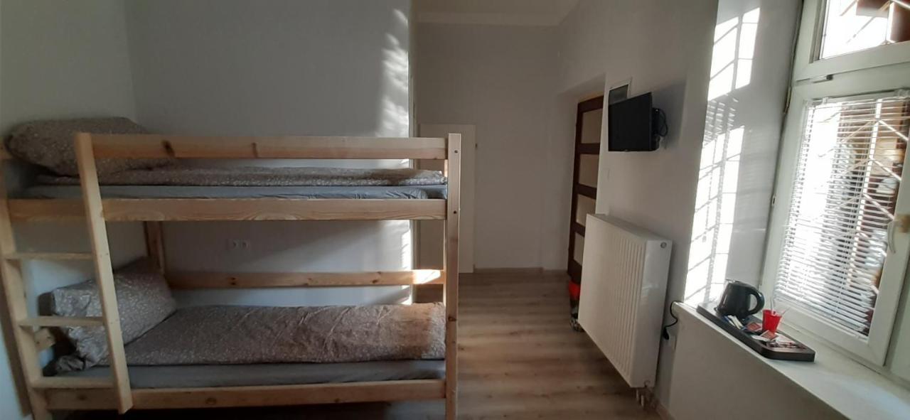 Krakow Chilli Hostel Екстериор снимка